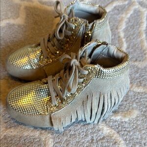 Joyfolie Girls Beige and Gold Fringe Moccasin Sneakers